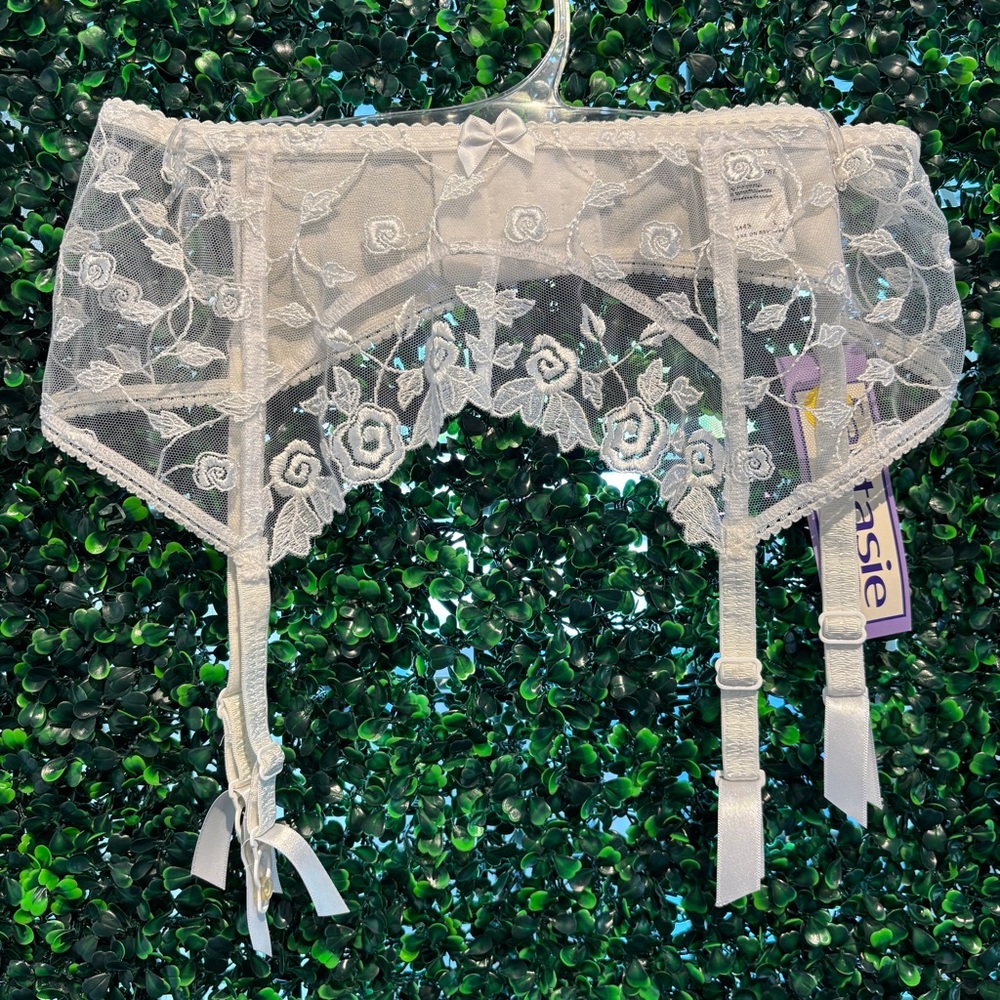 NEW Fantasie Belle Floral Embroidered Garter Belt 6050 White Bridal